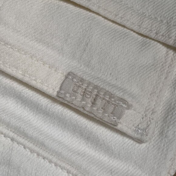 L.L. Bean Favorite Fit White Jeans Size 16P - Picture 4 of 5